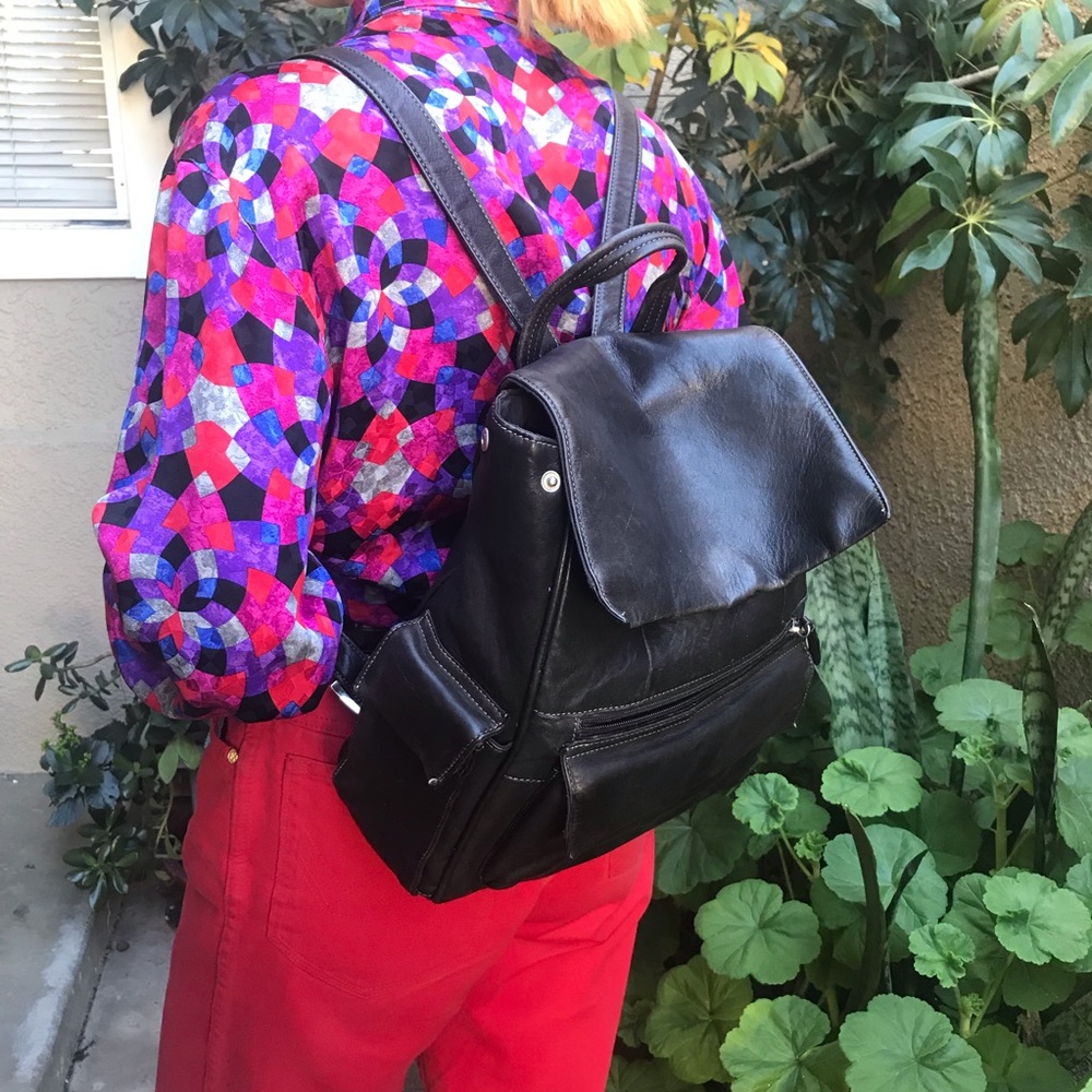 Vintage black Tignanello leather backpack